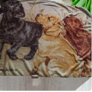 Labrador plush blanket